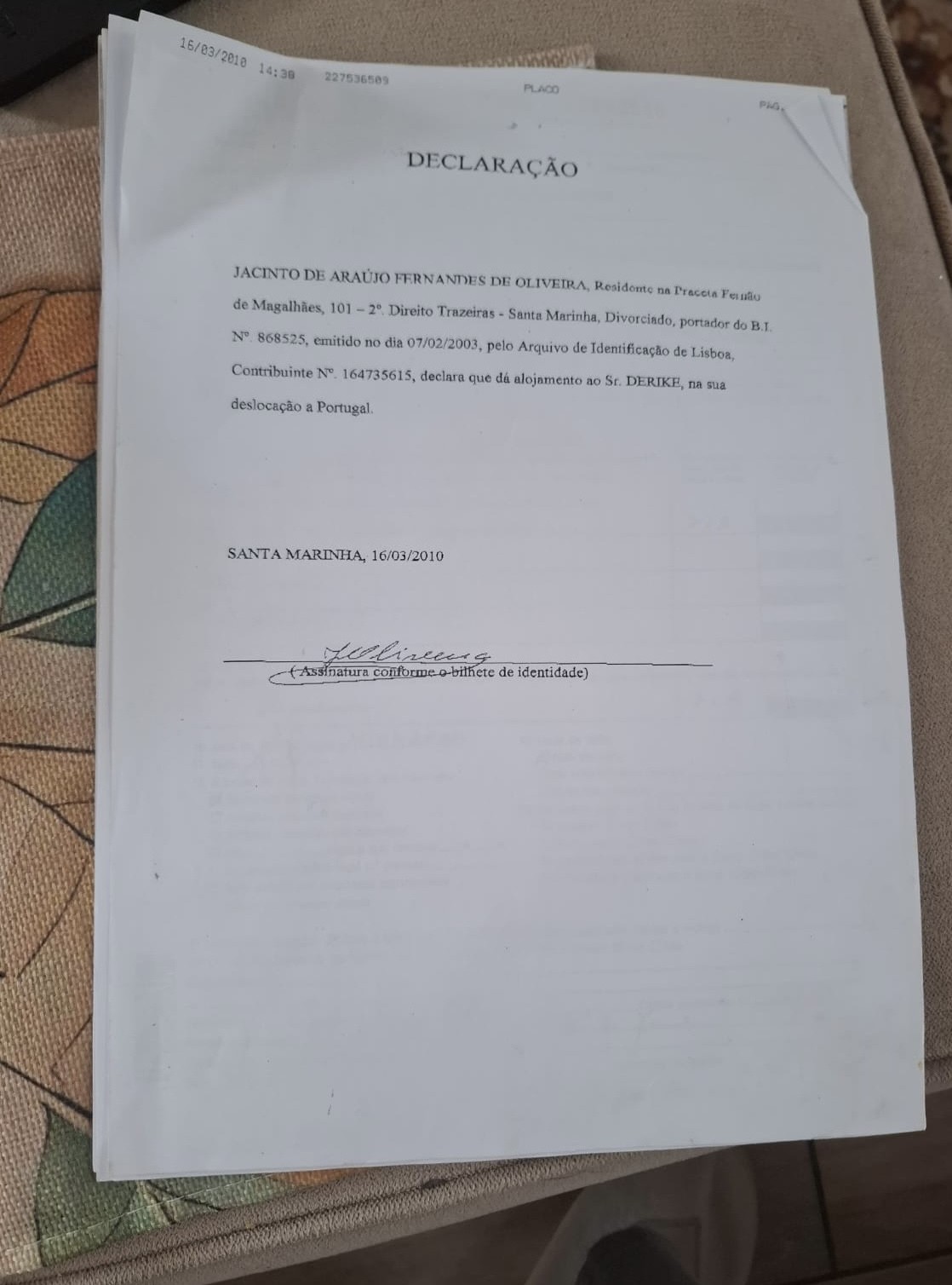 A one-paragraph typed declaration of lodging, signed at Santa Marinha on 16 March 2010